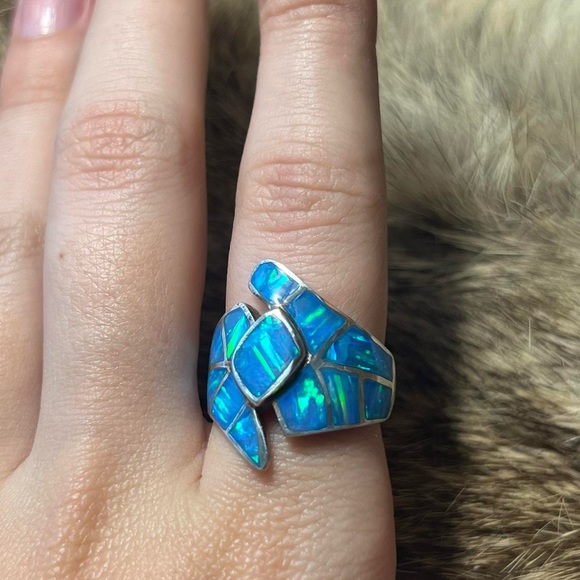 Vintage sterling silver blue and green opal inlay bypass ring - Picture 1 of 4